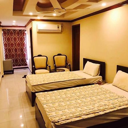 Pak Hotel Islamabad Bagian luar foto